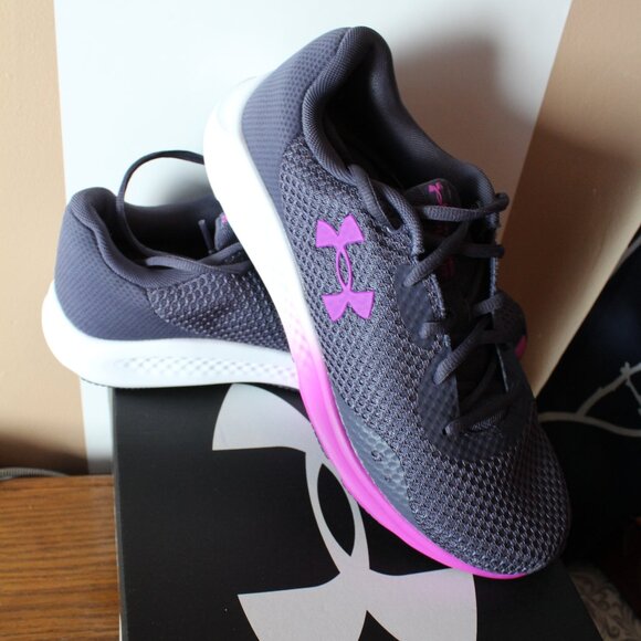 - Under Armour Charged Pursuit 3 Size 10.5 *Fits Like A 9* - Picture 1 of 5
